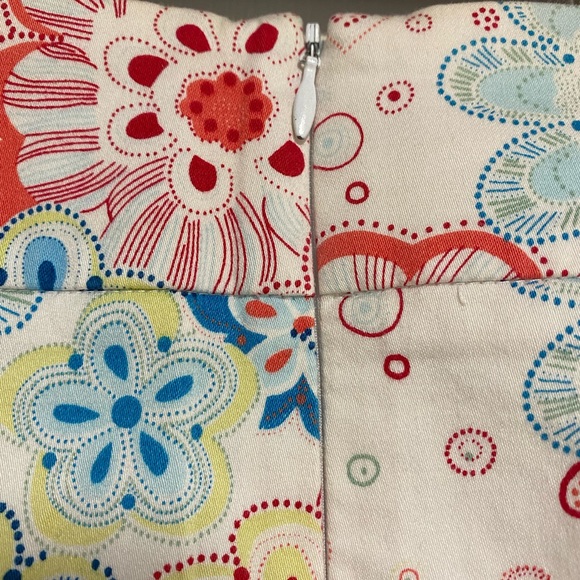 Tribal Floral Skirt Size 10 - Picture 4 of 8